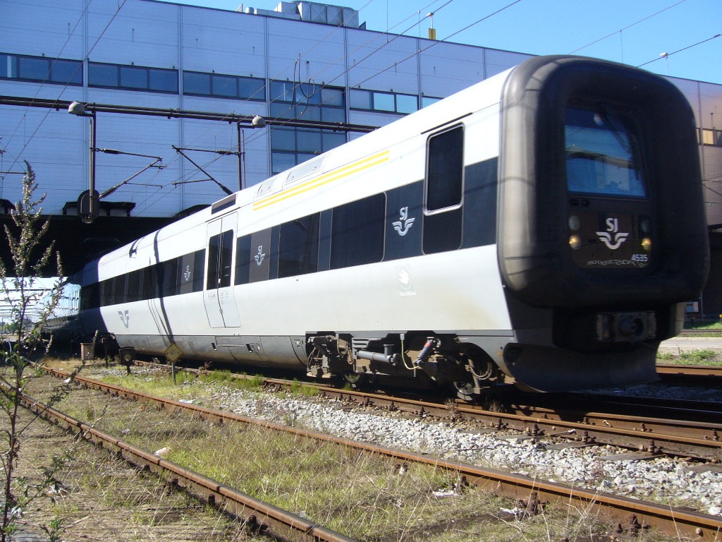 SJ X31K 4335 i Odense den 02.-09.-2010