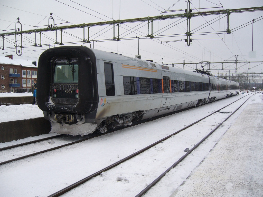 SJ X31K 4369 i Hässleholm den 27.-11.-2010