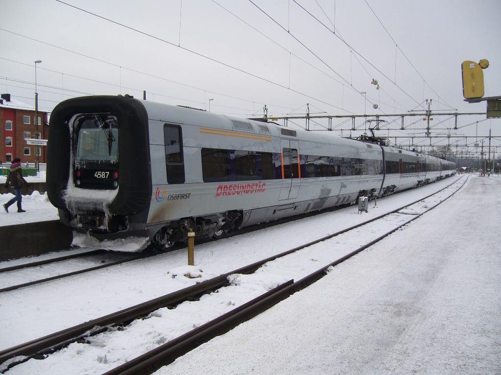 SJ X31K 4387 i Hässleholm den 
								27.-11.-2010