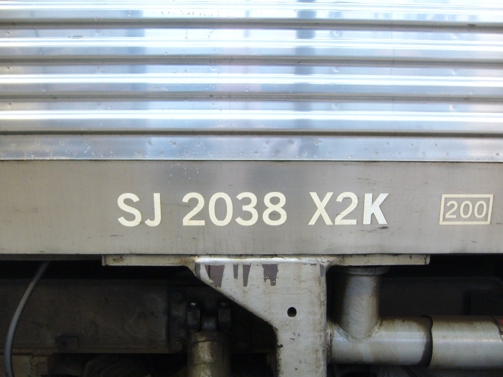 SJ X2K 2038 i København den 03.-12.-2011, Photo Tommy Rolf Nielsen Martens, ©