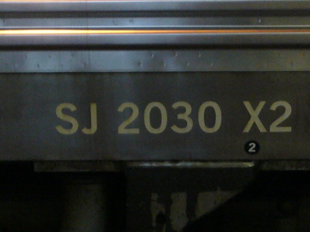 SJ X2 2030 i Stockholm den 12.-07.-2011, Photo Tommy Rolf Nielsen Martens ©
