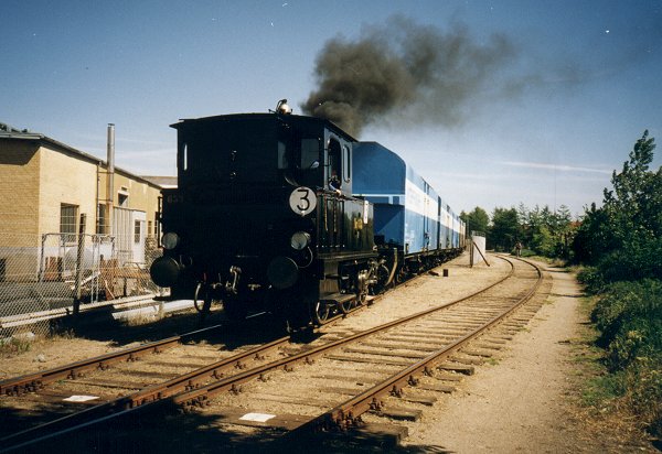DSB F nr. 653 ved Nyborg Lynfrost fredag den 30 .maj 1997 (63847 bytes)